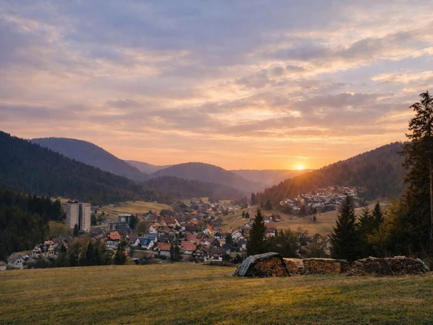 Sonnenuntergang über den Murgtal in Obertal