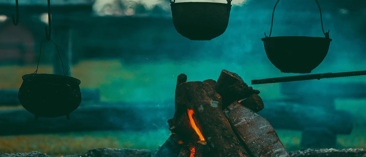 pexels-campfire-1846142_1280.jpg