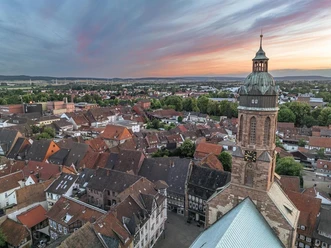 Marktkirche.jpg Einbeck von oben mit Blick auf die Kirche