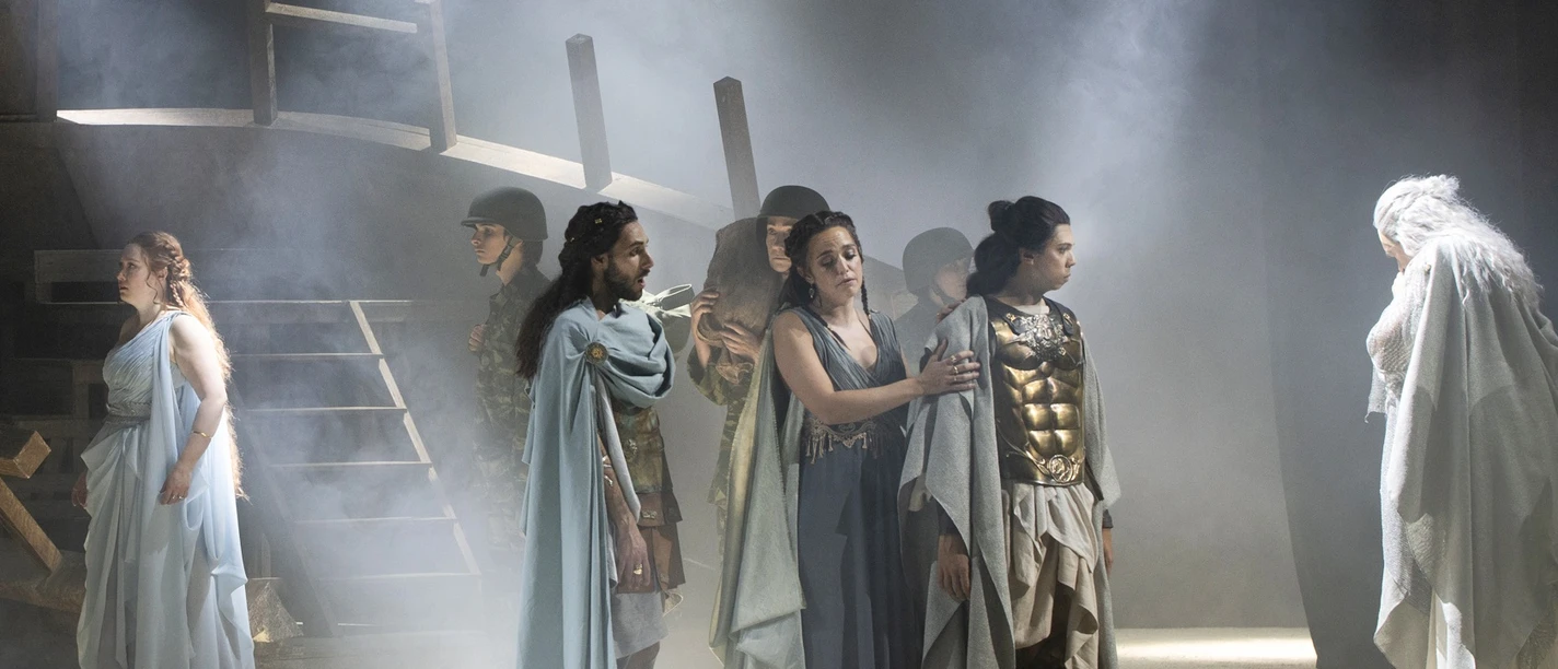 Deidamia_Ensemble_c_Pádraig Grant_Ausschn.jpg