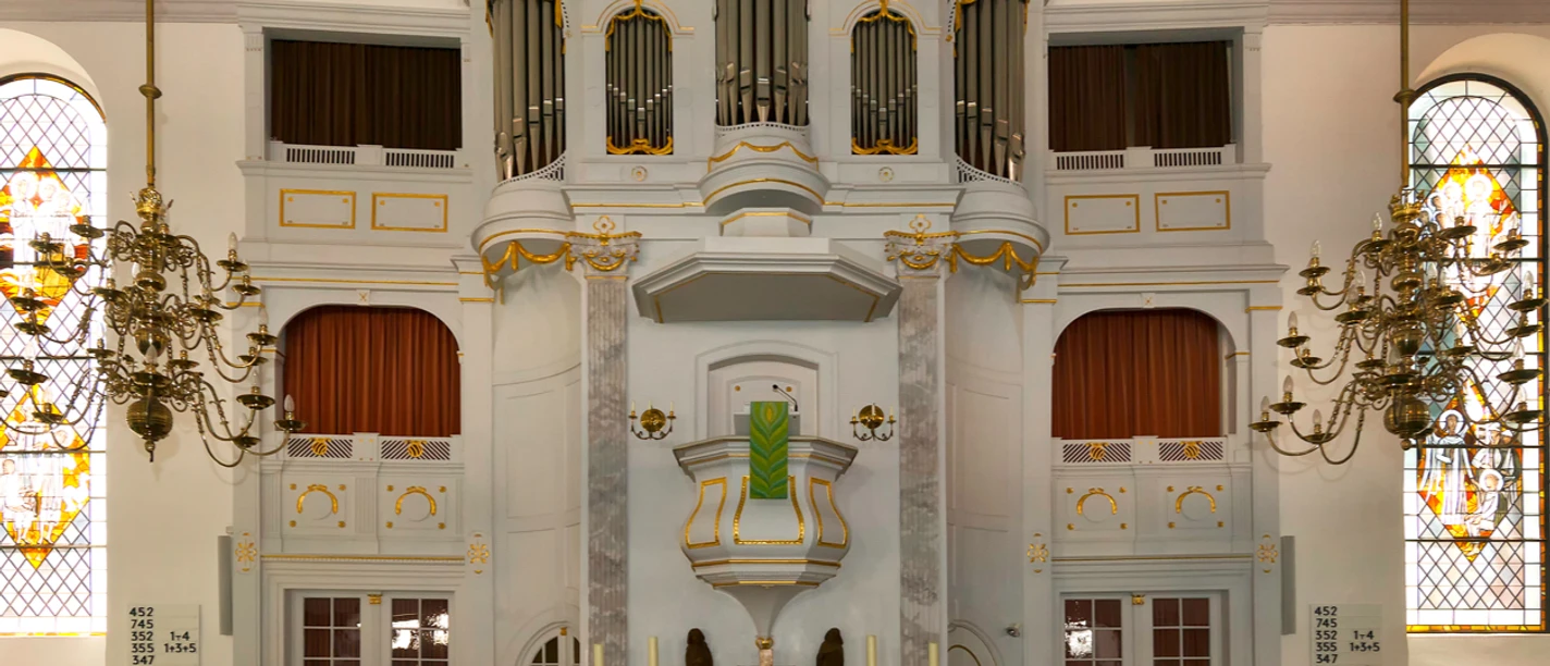 212 - Ratzeburg - Petrikirche innen - 2-2.jpg