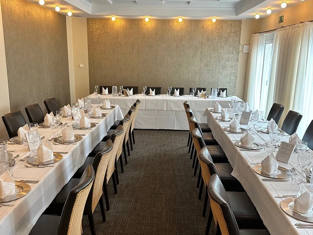 Große Tafel (c) Carmen Stickling.jpg