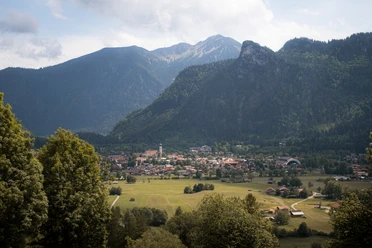 Meditationsweg Blick auf Oberammergau