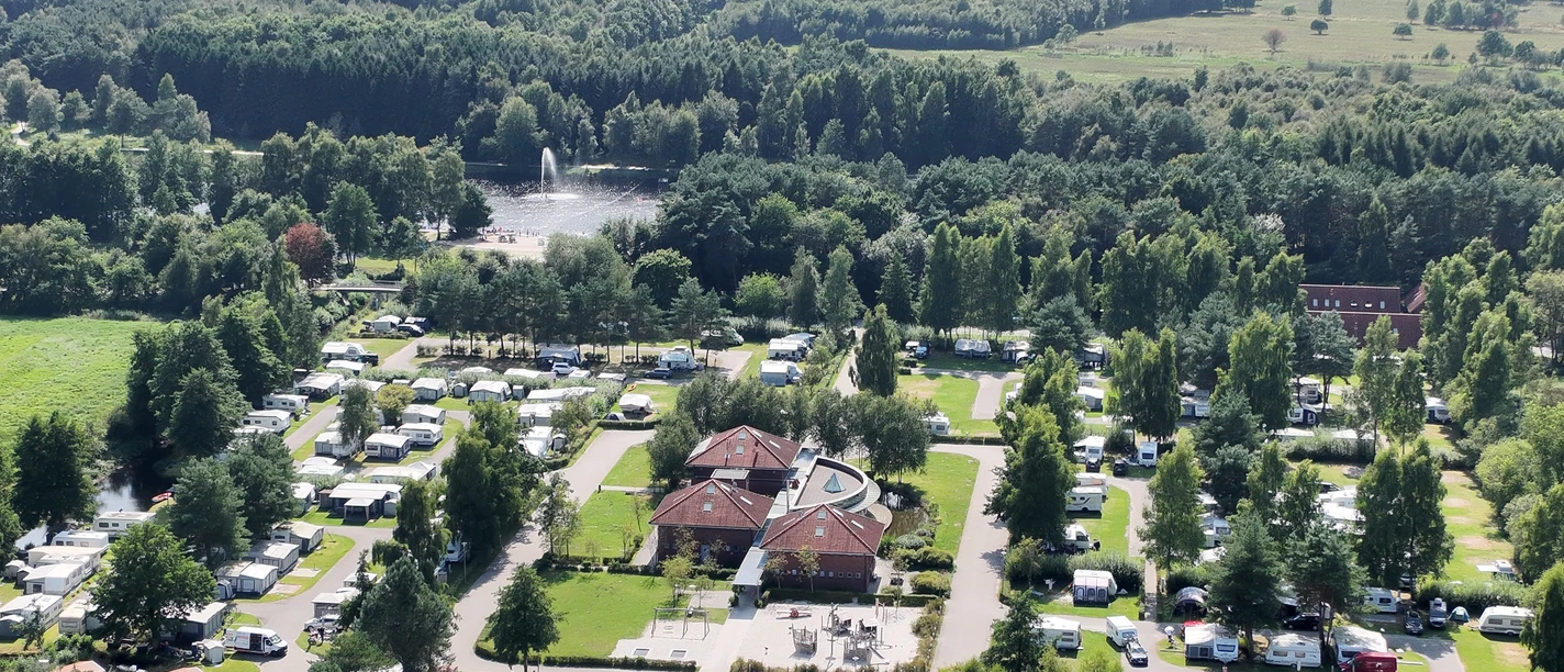 Luftaufnahme Camping.JPG