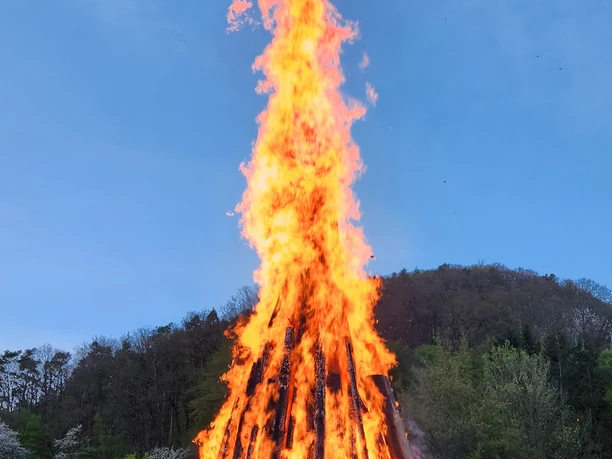 Osterfeuer Bergfreiheit.jpg