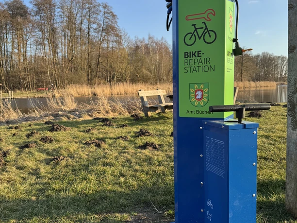 Radservicestation Fähre Siebeneichen Radservicestation Fähre Siebeneichen