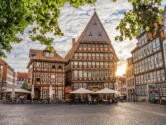 Marktplatz Hildesheim mit Knochenhauer-Amtshaus und Bäckeramtshaus Zu sehen ist der Marktplatz von Hildesheim mit Knochenhauer-Amtshaus und Bäckeramtshaus.