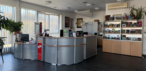 Tourist-Information-Rosenstadt-Sangerhausen-Counter.jpg