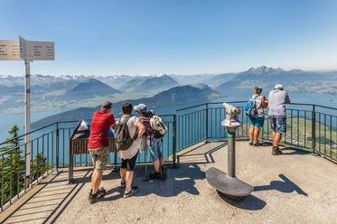 Die Aussichtsplattform Känzeli lädt zum Verweilen ein Yue Cui (1)