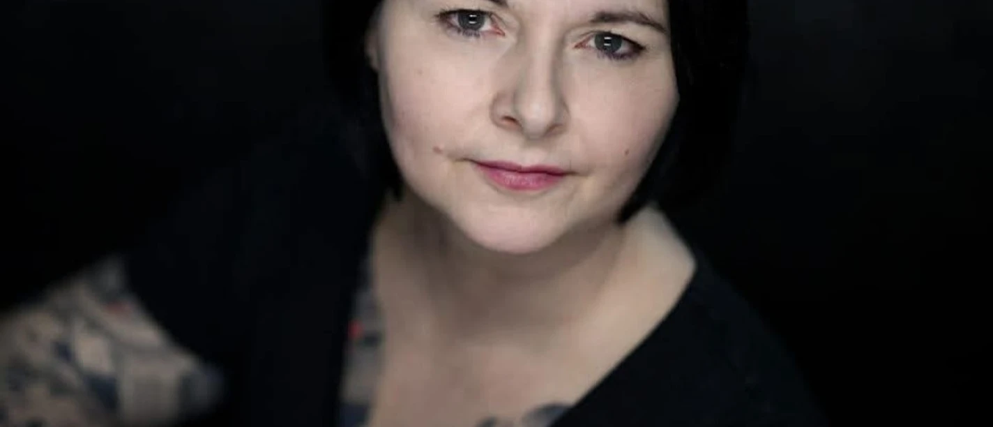 Autorenbild_Marion Estermann.jpg