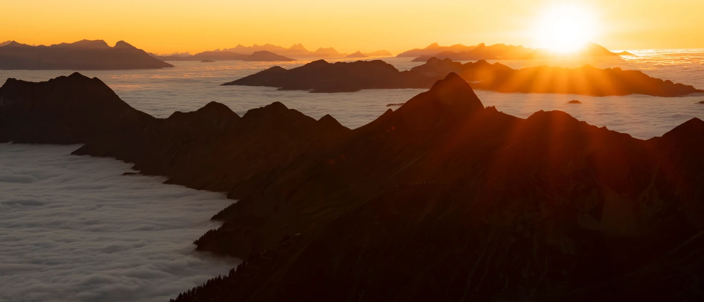 2025 10 Sonnenuntergangsfahrten Brienzer Rothorn Herbst ©Lisa Feucht Abenteuermomente (5)