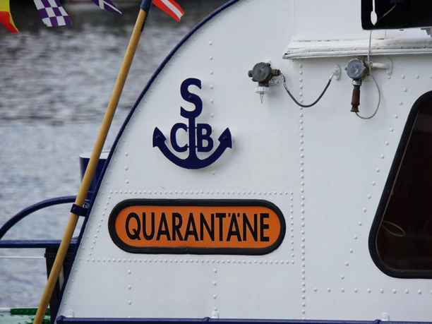 Maritime Tage Bremerhaven image00068 (c) Mareike Krüger_WEB.jpeg Bordwand mit Schiffsnamen Quarantäne