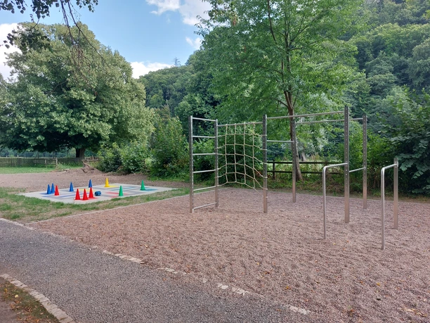 Alter Gutsgarten - Mensch-ärgere-dich-nicht-Feld