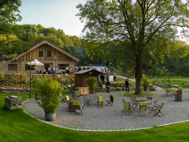 Eventlocation mit Terrasse im Grünen
