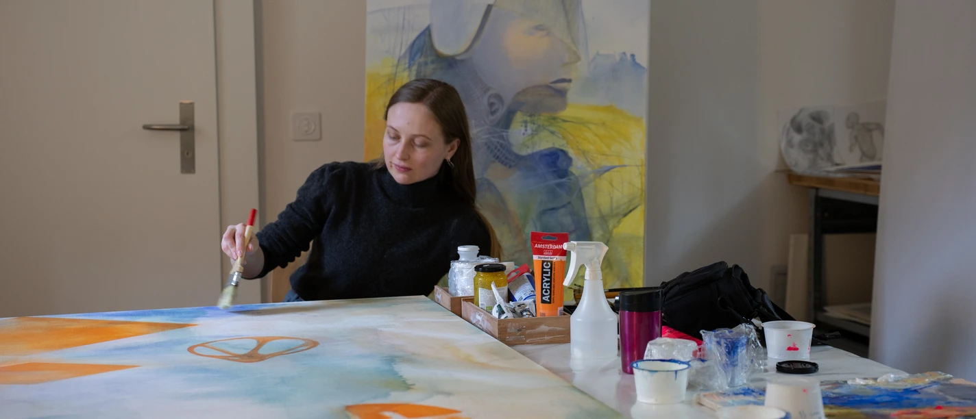 PhotoInStudioWorkingLandscape