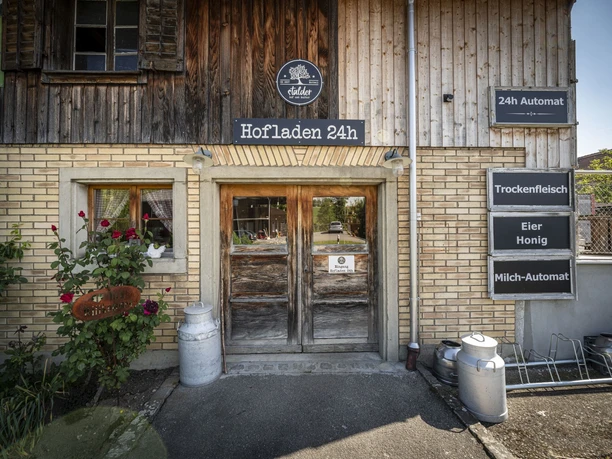 Hofladen_Aussenansicht_Stalder_Hof_Nottwil.jpg