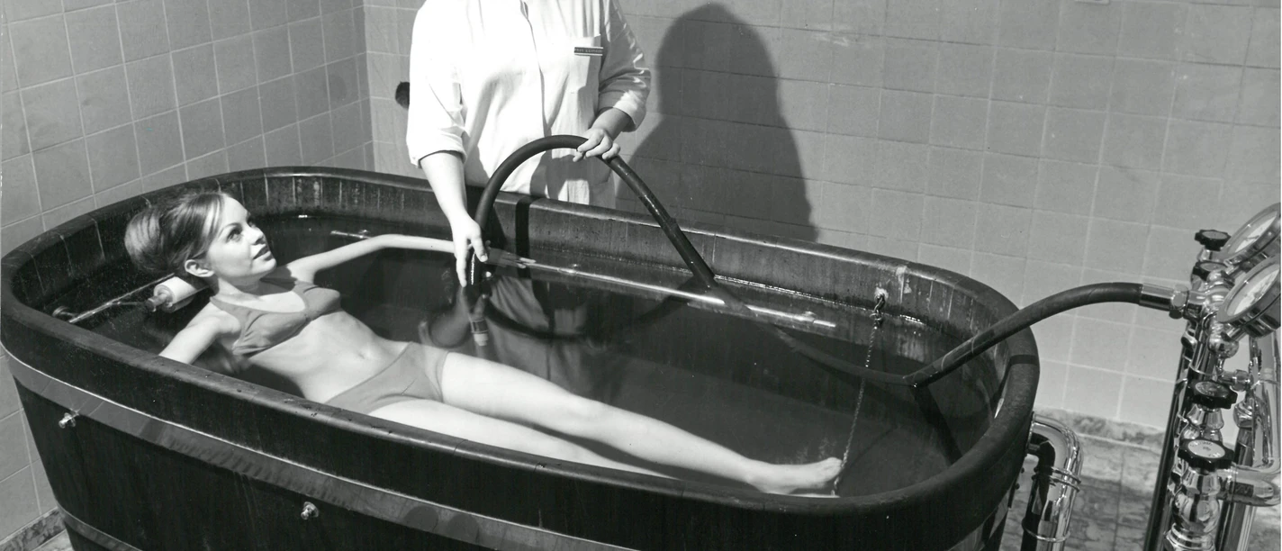 Badehaus-Historisch_Badekabine 1960er Jahre_BS.jpg