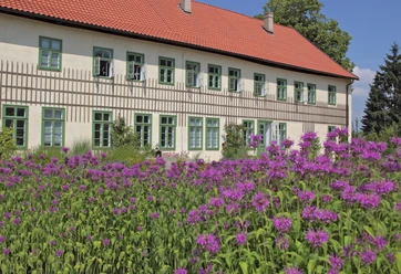 Glashuette Gernheim, Garten am Herrenhaus, Petershagen-Ovenstädt, Foto: LWLMi-Lk_foto lwl.jpg
