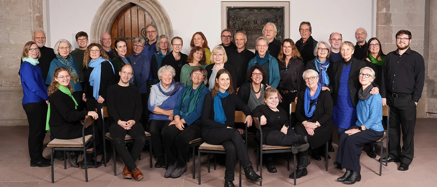 Singing all together social media tauglich verkleinert Foto_Felix_Kuntoro.jpg