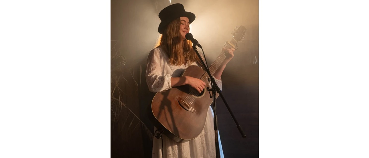 Luna Keller.jpg