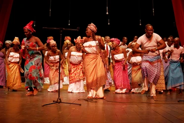 Le Chant sur la Lowé, Gabun .jpg