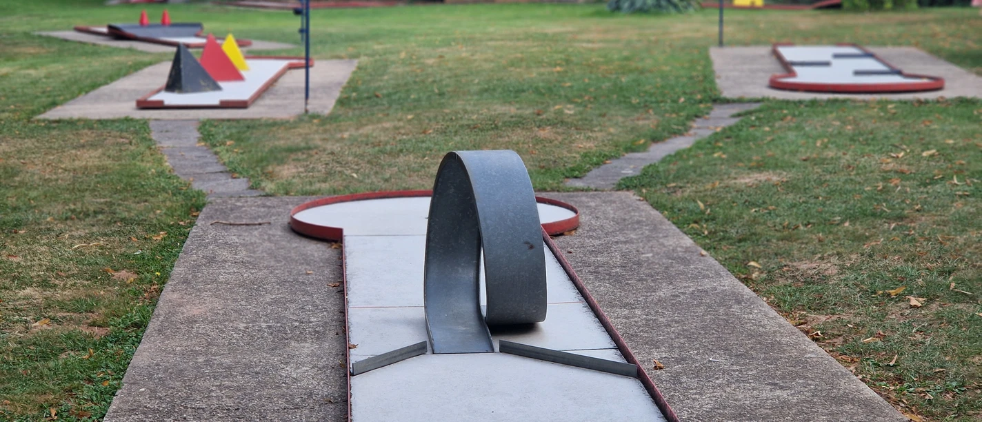 Minigolf in Frankenberg (Eder) Sie sehen verschiedene Bahnen der Minigolf Anlage Frankenberg Eder.