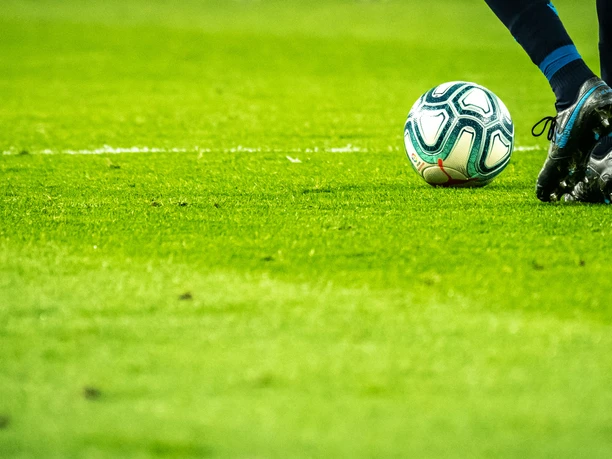 Juist kickt: Das Inselspiel - Fußballturnier auf Juist an der Nordsee.jpg Juist kickt: Das Inselspiel - Fußballturnier auf Juist an der Nordsee