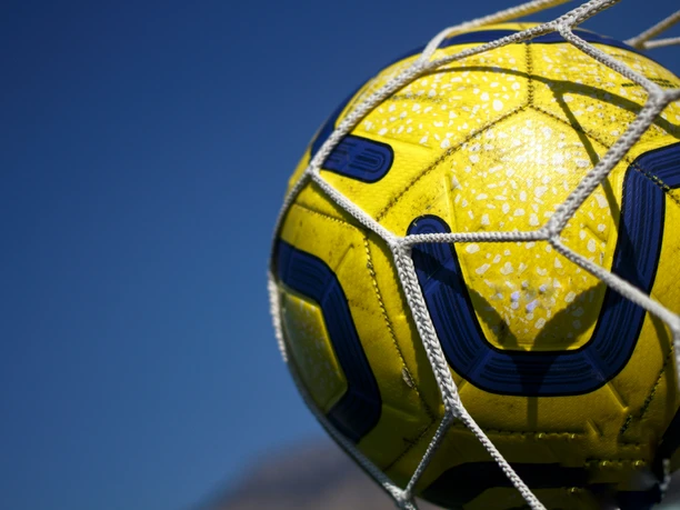 Juist kickt: Das Inselspiel - Fußballturnier auf Juist an der Nordsee.jpg Juist kickt: Das Inselspiel - Fußballturnier auf Juist an der Nordsee