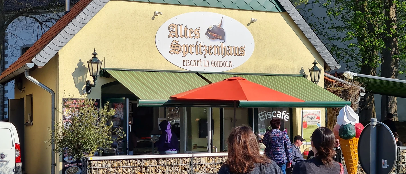 Altes Spritzenhaus Eiscafé La Gondola.jpg