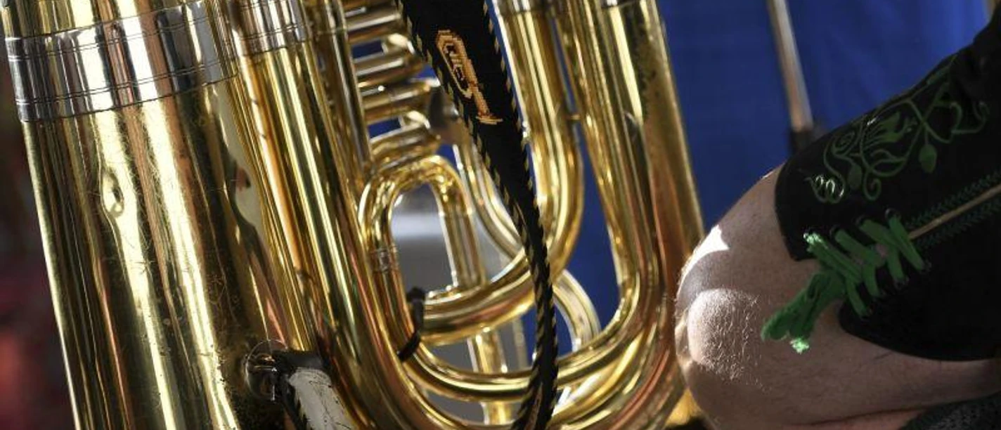 "Uniform trifft Tracht" Alpenwelt Karwendel - Konzert