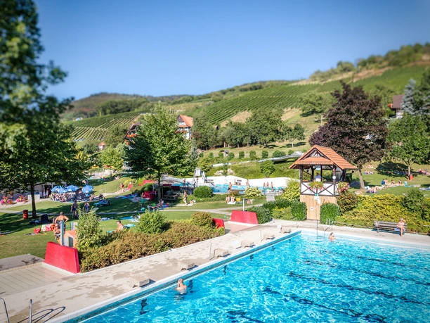 Erlebnisfreibad Sasbachwalden Liegewiese Erlebnisfreibad Sasbachwalden Liegewiese