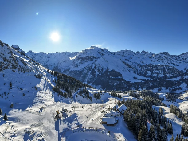 Panorama hivernal de Brunni