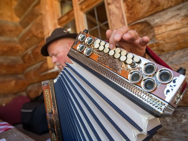 Musikanten auf der Kolbensattelhütte