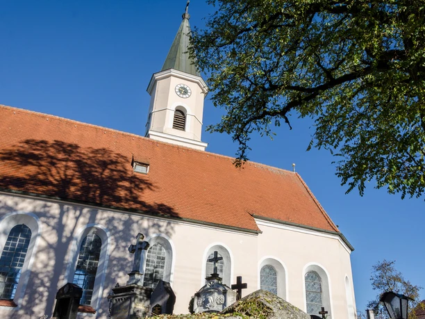 Wanderung - Hungerbach-Rundweg - Kirche in Eglfing
