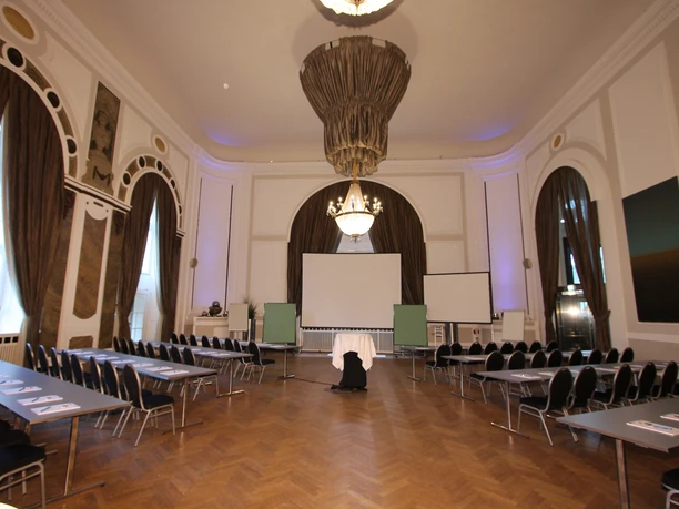 Oeynhausen Saal_c_GOP_ parlamentarisch (3).JPG