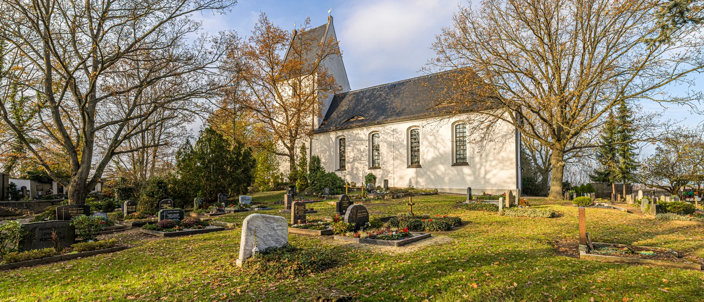 Vue sur l'église de Panitzsch