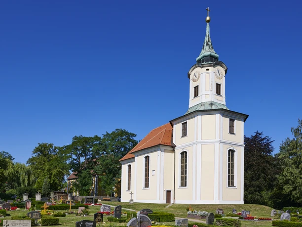 Kościół Georga Bähra w Schmannewitz Widok na kościół Georga Bähra w Schmannewitz