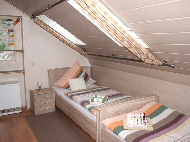 Vakantiehuis Mester | Bad Wünnenberg Ferienhaus Mester | Zweitbettzimmer