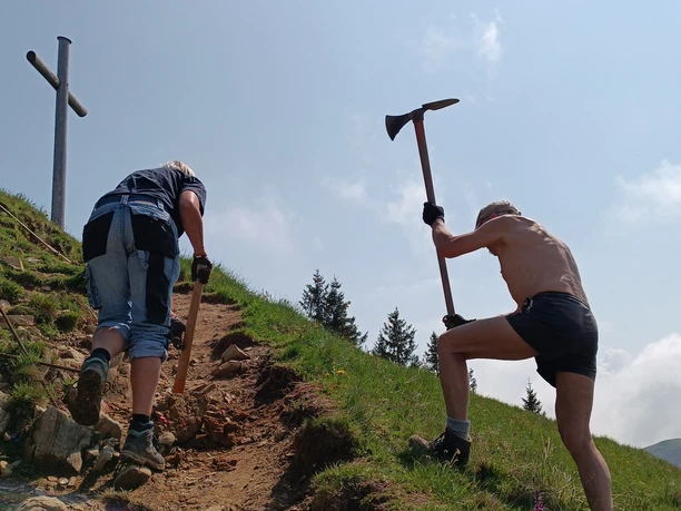 Auf guten Wegen -Wegebau Hörnle