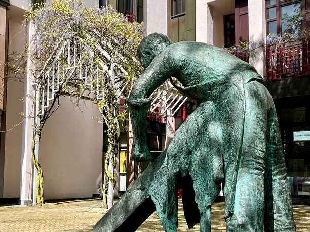 Bronzefigur "Der Gerber" in Hilden