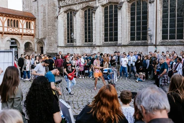 Buskers_2023_Zana_Jozelijc_Kopie_Level Spaces.jpg