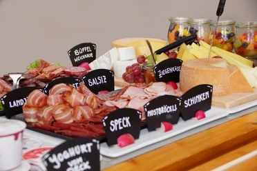 Brunch Buffet Rotenflue Gipfelstubli