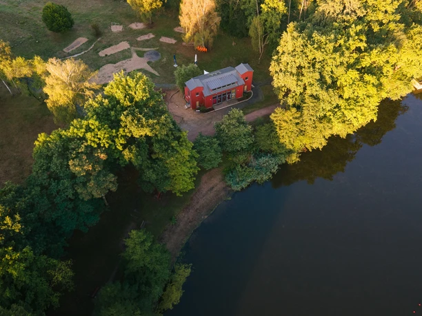 Rotes Haus am Dippelsdorfer Teich in Moritzburg