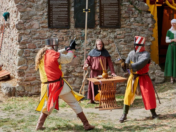 Mittelalterspektakel auf der Schauenburg