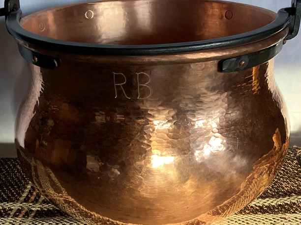 Kupferkessel quer.png