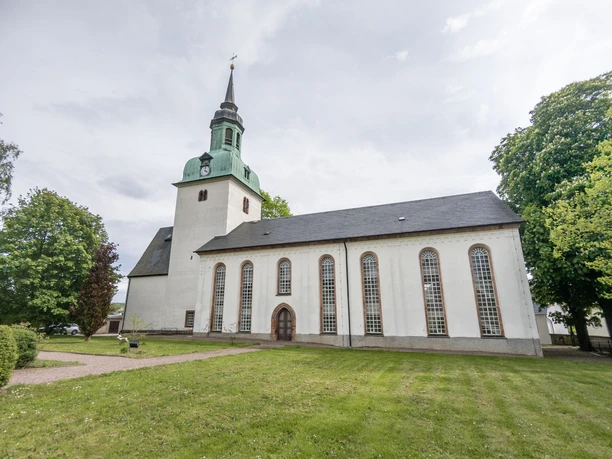 St. Pankratiuskirche in Wiederau - Nordansicht St. Pankratiuskirche in Wiederau - Nordansicht