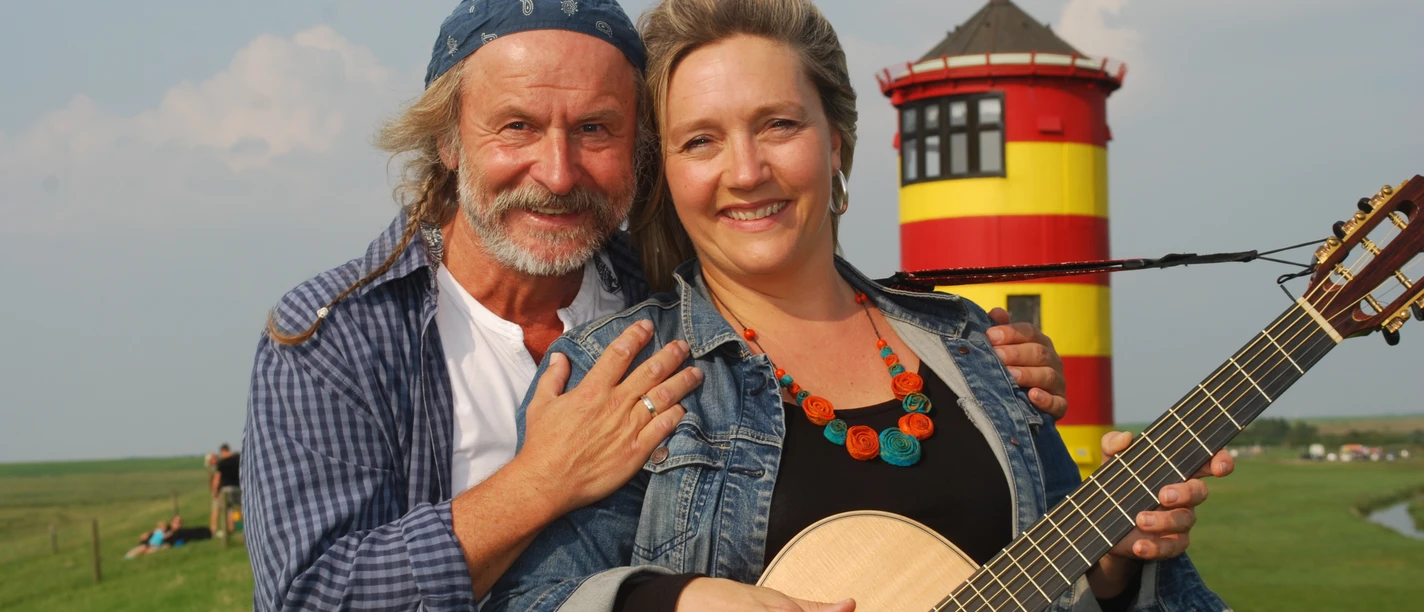 Bettina Göschl und Klaus-Peter Wolf 3 Foto Holger Bloem.JPG