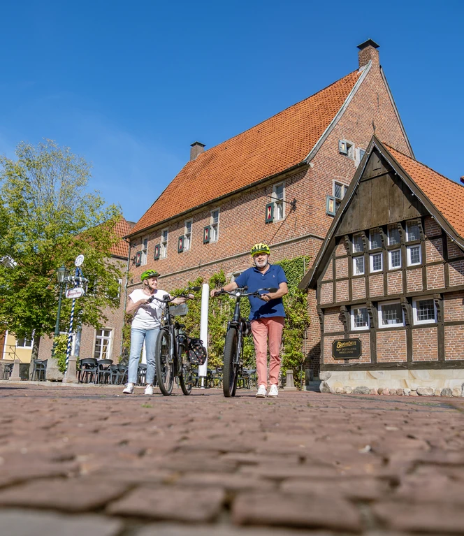 Westerholtscher Burgmannshof, Haselünne - Radfahren im Emsland ©Emsland Tourismus GmbH (7).jpg