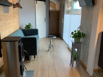 Zirkuswagen Leo_Innen_komplett_.jpg