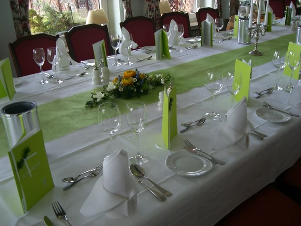 Hasenjaeger_Tisch